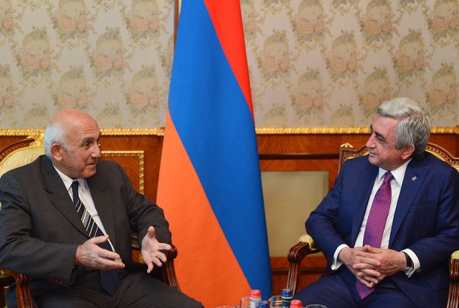 Armenian President receives rector of University of Oriental Republic of Uruguay Roberto 
Markarian