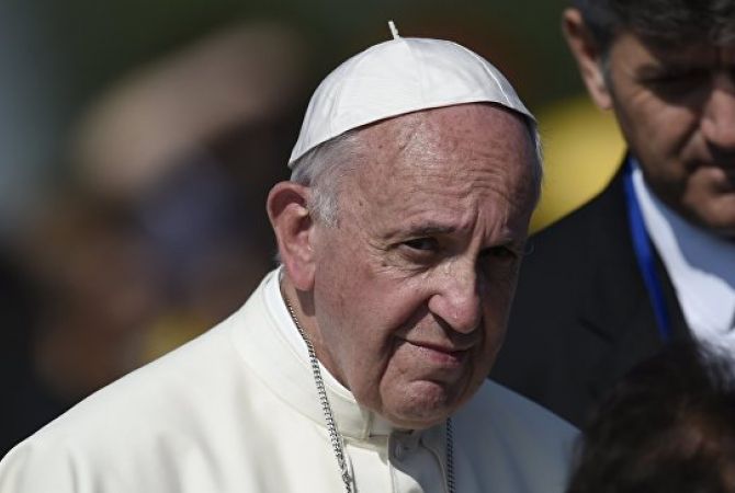 Pope Francis visits earthquake-hit towns of central Italy