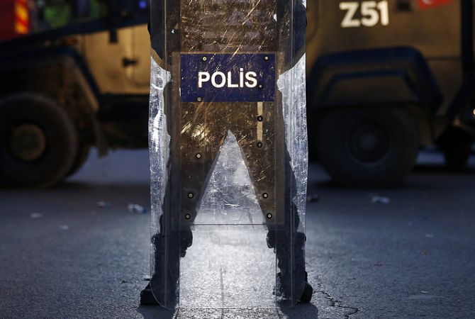  Жертвами взрыва у поста полиции в Турции стали 18 человек 