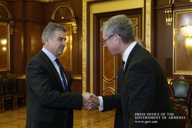 PM Karapetyan holds meeting with METRO AG Co-Chairman Alexey Grigoriev