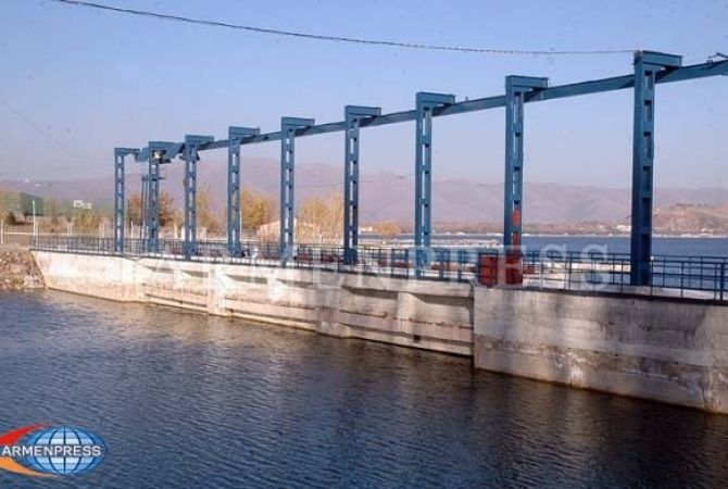 Премьер-министр Армении Карен Карапетян поднял вопрос целесообразности 
строительства ГЭС в бассейнах некоторых рек