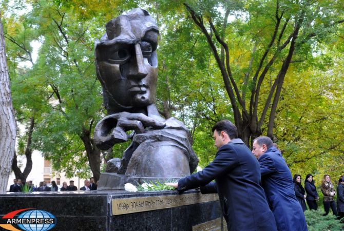 В НС Армении почтили память жертв теракта 27-го октября  