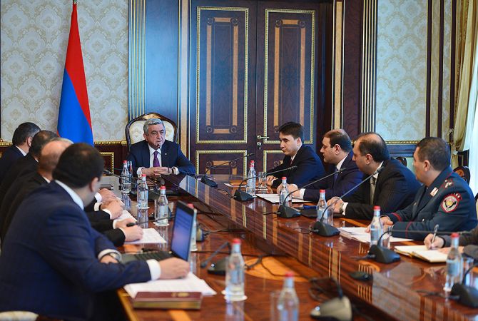  Президент Армении провел совещание по вопросам контрольных систем в отношении 
ПДД и организации платных парковок
 