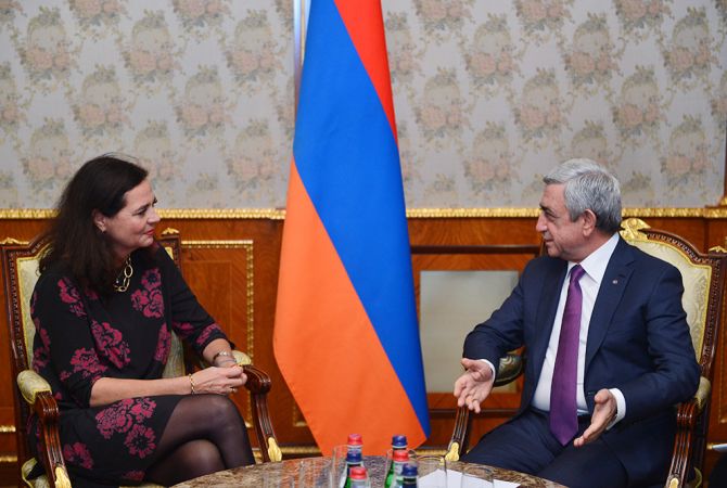 Президент Армении Серж Саргсян принял председателем Сената Королевства Бельгия  
делегацию
