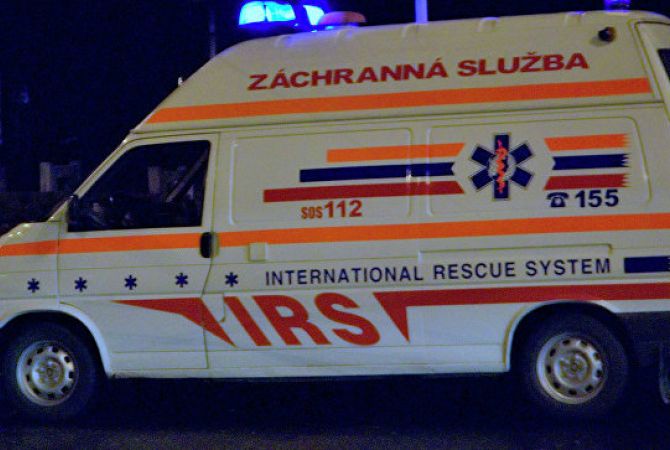  На юге Словакии пассажирский поезд столкнулся с грузовиком, есть раненые 