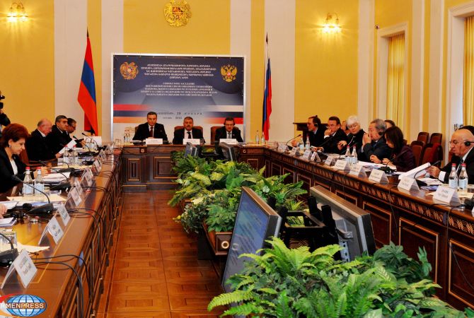  Комиссии по внешним отношениям парламентов  РА  и РФ проводят первое  совместное  
заседание 