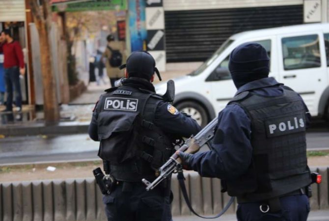 Թուրքիայի Շանլըուրֆա նահանգում զինված անձինք հարձակվել են ոստիկանության վրա