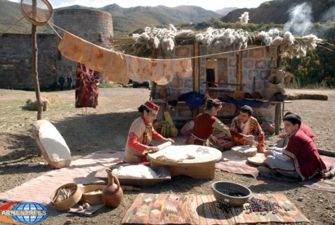 Azerbaijan spreads disinformation on Armenian flatbread, Armenia’s bid adopted by UNESCO 
back in 2014