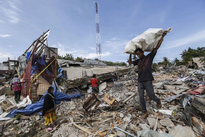 СМИ: число жертв землетрясения в Индонезии превысило 90 человек