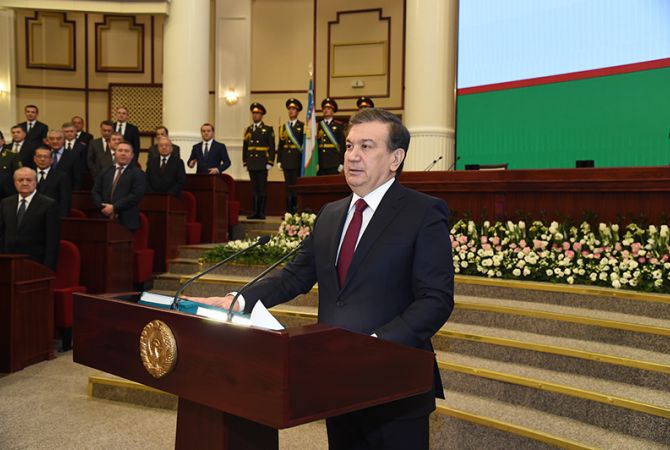  Шавкат Мирзиёев вступил в должность президента Узбекистана 
