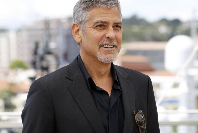  Джордж Клуни выступил продюсером фильма о сирийских «Белых касках» 