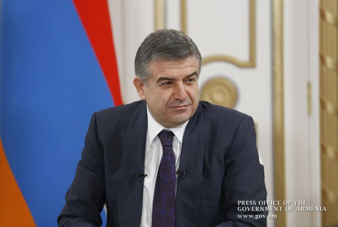  Премьер-министр Армении Карен Карапетян поздравил энергетиков с профессиональным 
праздником 