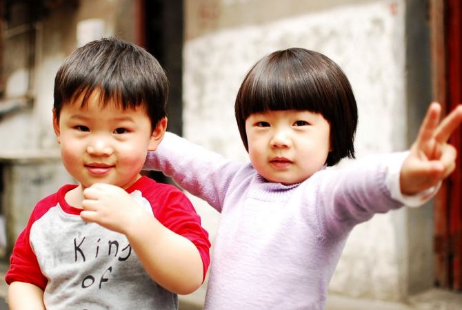  Более половины китайцев не хотят заводить второго ребенка, показал опрос 