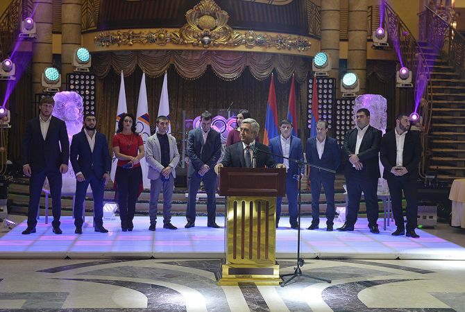  Футбол в Армении имеет большое будущее: президент Армении Серж Саргсян 