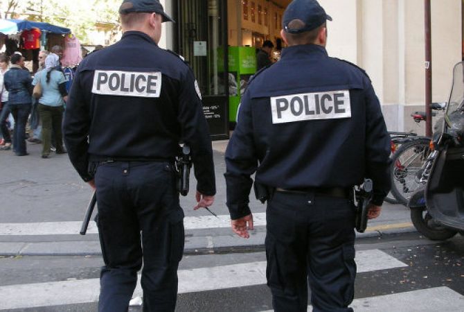  СМИ: полиция Франции задержала трех подозреваемых в планировании терактов 