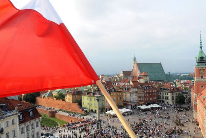 Участники межпартийных переговоров о выходе Польши из парламентского кризиса 
договорились о прекращении бойкота