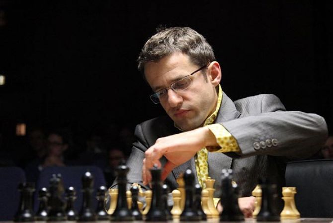 Левон Аронян сыграл вничью с действующим чемпионом мира Магнусом Карлсеном.