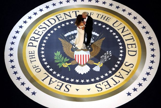 Первый танец президента США  и первой леди