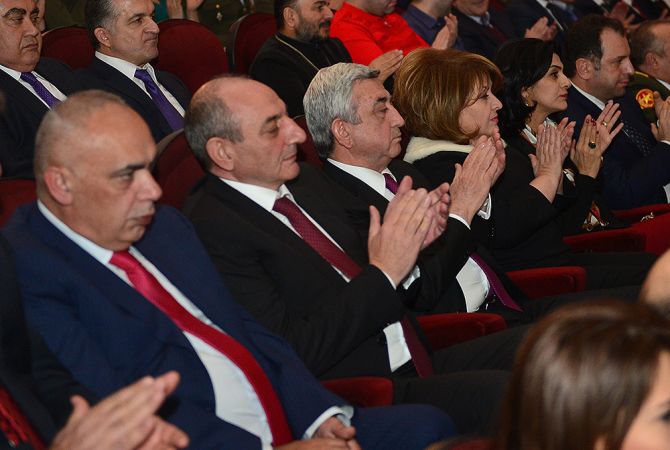  Президент Армении присутствовал на премьере фильма «Жизнь и борьба 2: 25 лет 
спустя» 