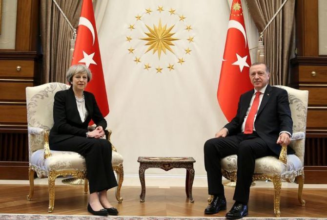  Премьер-министр Соединенного Королевства – в  Турции 