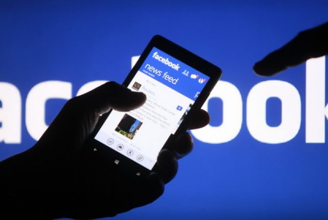 Facebook начала маркировать новости, которые пользователи сочли недостоверными

