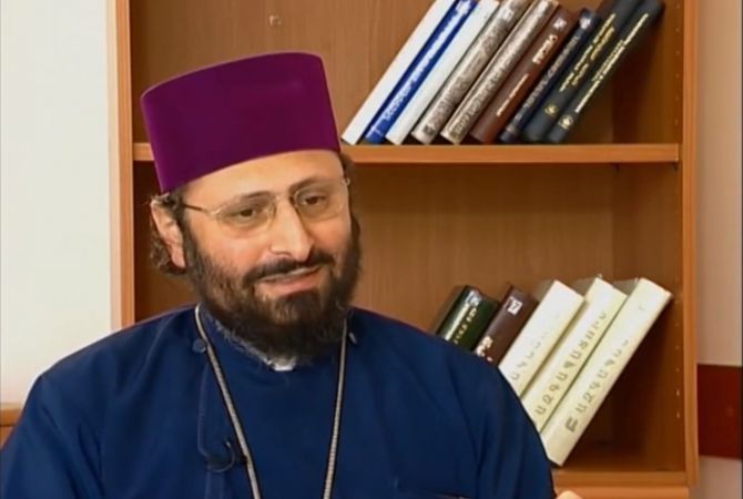 Епископ Машалян попросил у Католикоса Всех Армян содействия в вопросе отстранения 
архиепископа Атешяна