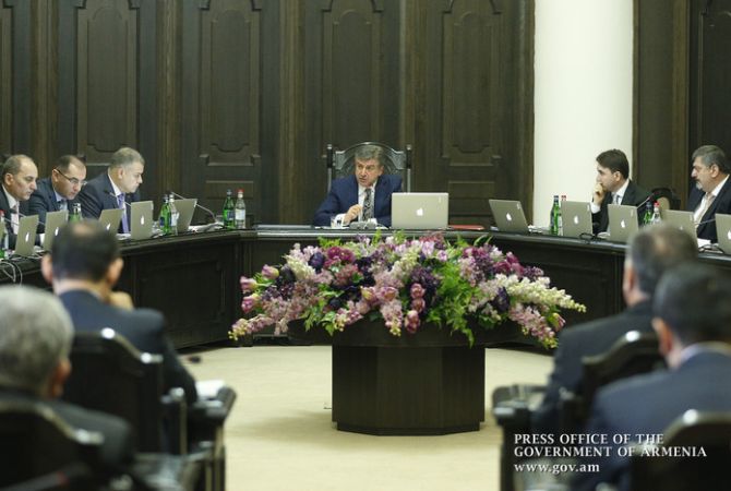 Премьер-министр Армении поручил представить подробности о деятельности и 
преимуществах СЭЗ “Альянс”