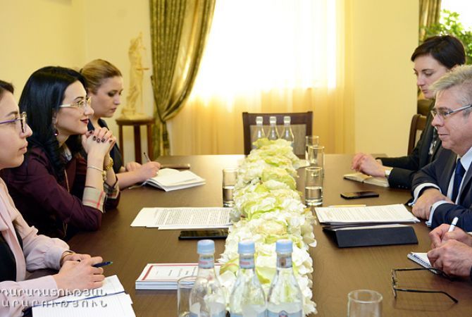 Арпине Ованнисян приняла делегацию крaткосрочной наблюдательной миссии БДИПЧ/
ОБСЕ
