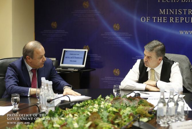 Премьер-министр Армении Карен Карапетян обсудил с аппаратом Министерства здравоохранения Армении реформы в отрасли