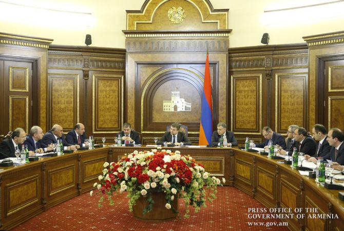 В правительстве Армении обсуждены мероприятия Doing Business-2017