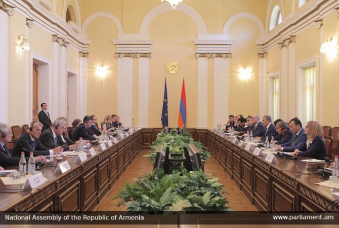 Председатель НС Армении принял делегацию Комитета по иностранным делам 
Европарламента