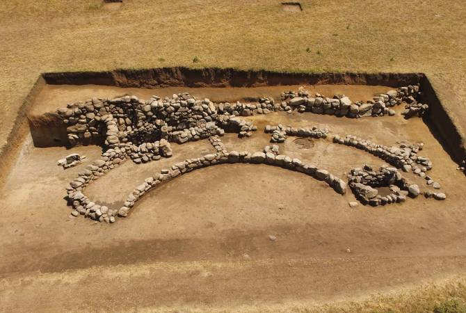 В мавзолее в Гехароте археологи обнаружили следы детского жертвоприношения