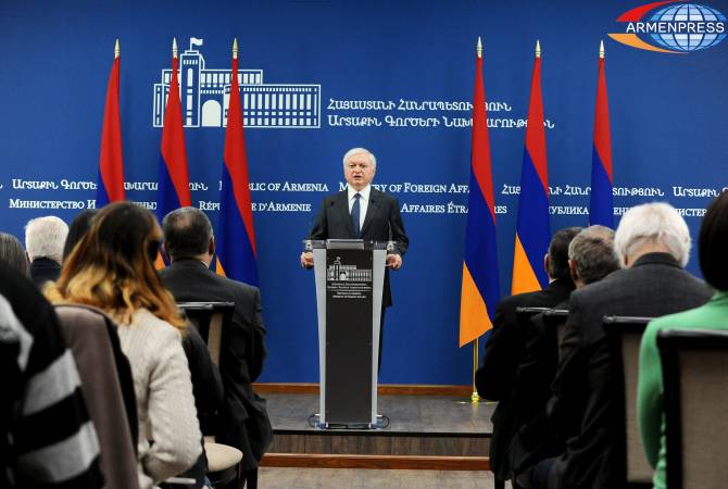 FM Nalbandian suggests to give Azerbaijan’s Aliyev chance to attend 
Yerevan celebrations