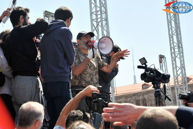 Նիկոլ Փաշինյան՝ մեկ անձ - երկու կերպար. ռուս վերլուծաբանի անդրադարձը 
Հայաստանի ներքաղաքական իրադարձություններին