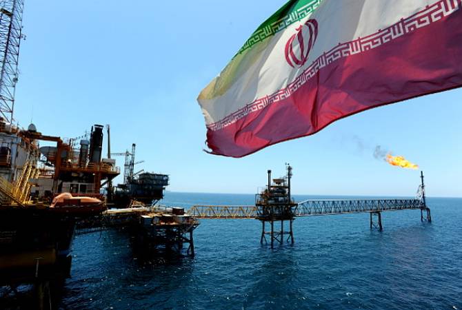 Иран прекратил поставки нефти во Францию из-за санкций США