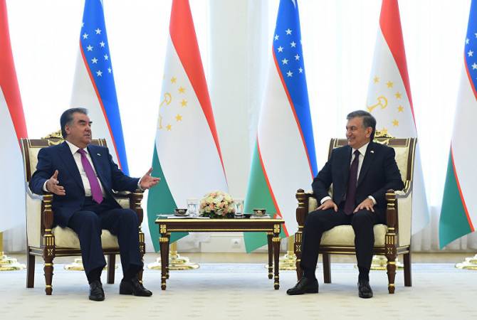 Узбекистан и Таджикистан подписали договор о стратегическом партнерстве