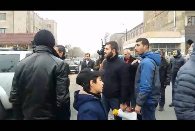 Demonstrations take place in Etchmiadzin against the decision of court to release Manvel 
Grigoryan on bail