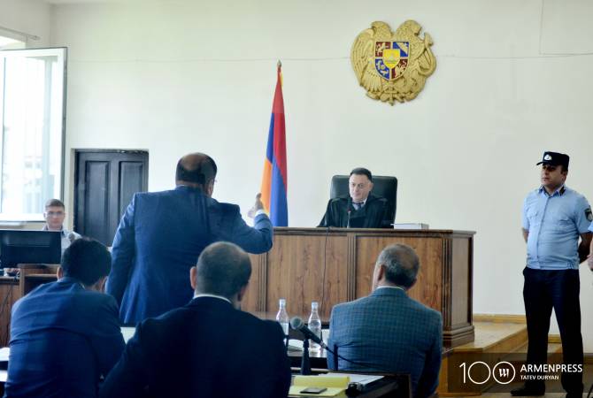 Прокурор возразил против публикации части показаний по делу Кочаряна и предложил 
провести закрытое заседание