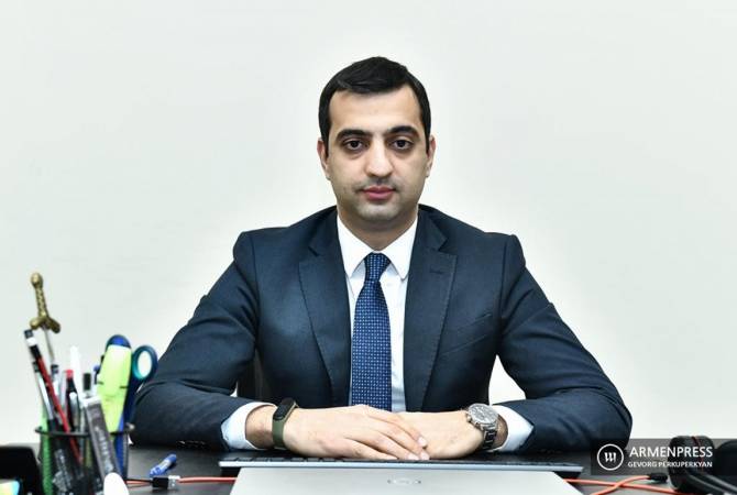 Армен Аброян освобожден с должности заместителя министра высокотехнологической 
промышленности

