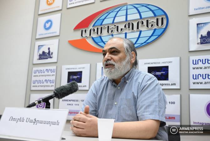 Ruben Safrastyan: “AGİT Minsk Grubu’nun yeniden canlandırılması, Artsakh sorununa adil 
çözümün bir yolu”
