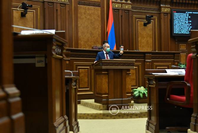 Nikol Pashinyan invites two opposition parliamentary factions to hold a meeting