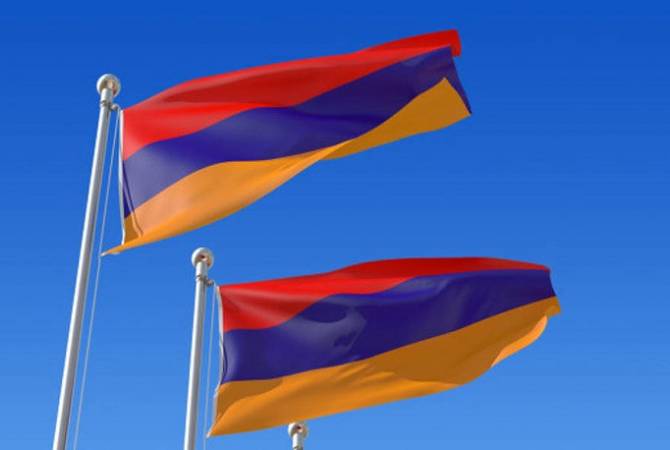 Выдвигается требование - над рядом новых учреждений должен развеваться флаг 
Армении

