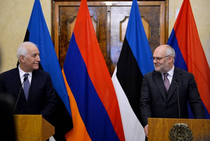 Les Présidents d'Arménie et d'Estonie ont fait une déclaration pour les représentants des 
medias

