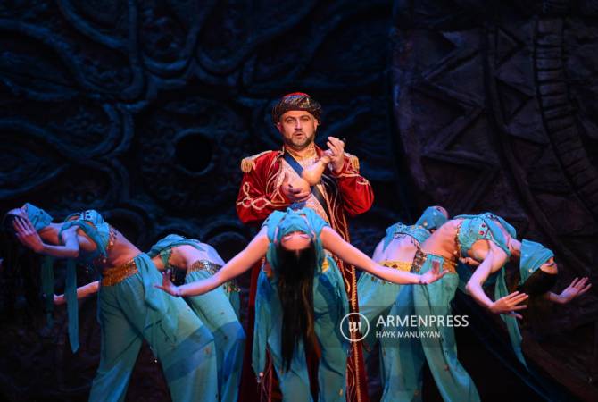 Возвращение «Aлмаст», юбилей Национального академического театра оперы и 
балета: режиссер представила подробности