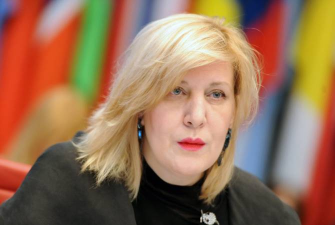 Дуня Миятович подчеркнула важность обеспечения беспрепятственного доступа 
международных миссий в НК 