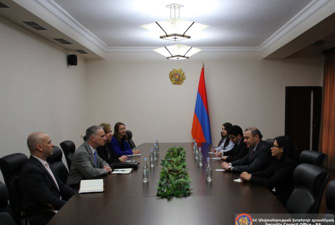 Armenian top security official meets U.S. Co-Chair of OSCE Minsk Group in Yerevan
