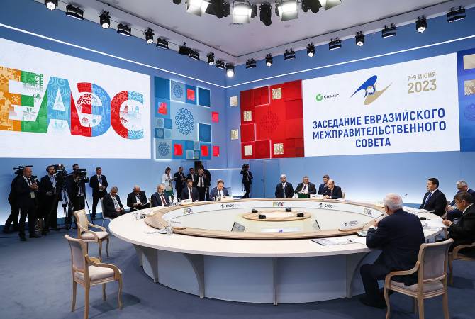 PM Pashinyan participates in the narrow-format session of the Eurasian Intergovernmental 
Council