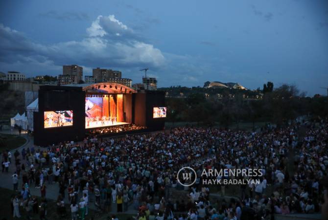 В Ереване в рамках программы «Опера под открытым небом» выступят звезды 
армянской и мировой оперы