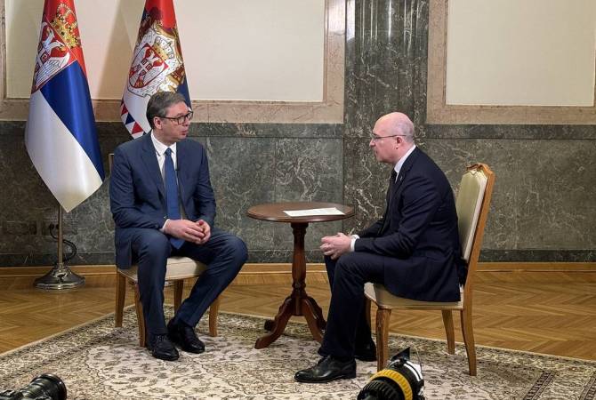 Президент Сербии намерен придерживаться позиции неприменения санкций по 
отношению к России