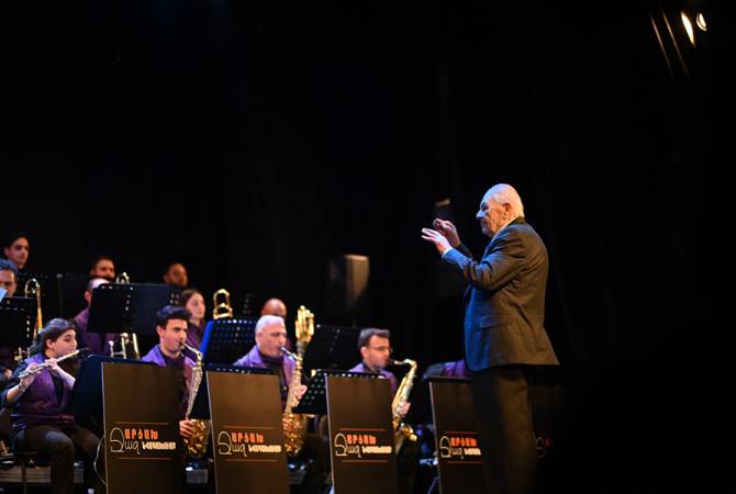 ارکستر جاز "آرتساخ" بیستمین سالگرد تاسیس خود را با اجرای کنسرتی در ایروان جشن گرفت

